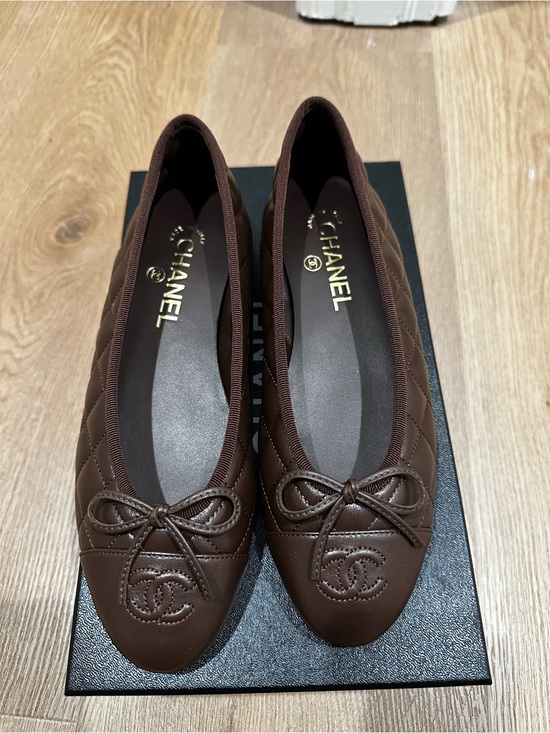 CHANEL Shoes - Chanel brown ballet flats - NWT
